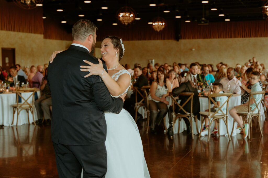 couple having their first dance at their wedding at the Columbus Zoo