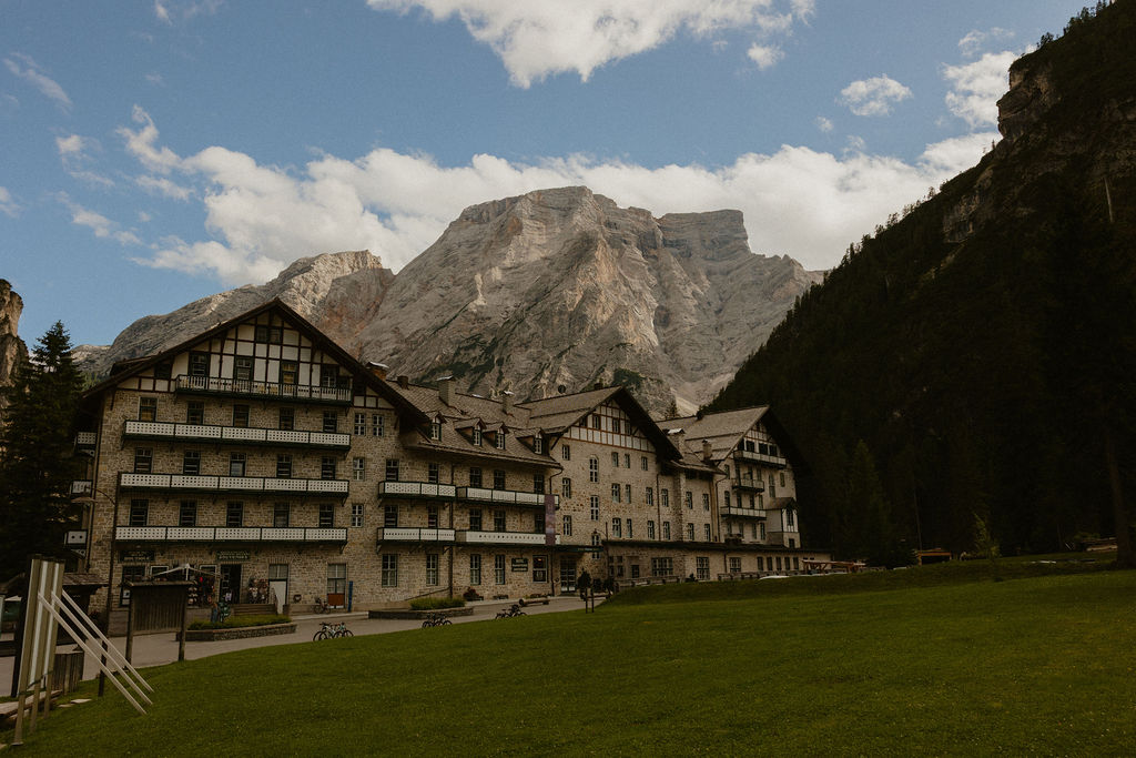 Hotel Lago di Braies beside the alpine lake