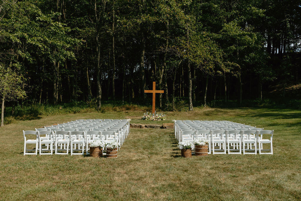 Magnolia Spring Farm ceremony details
